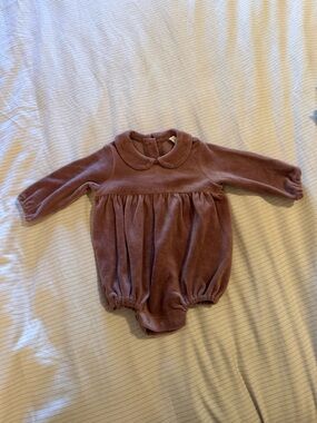 Quincy Mae Velvet Peter Collar One-Piece in Plum